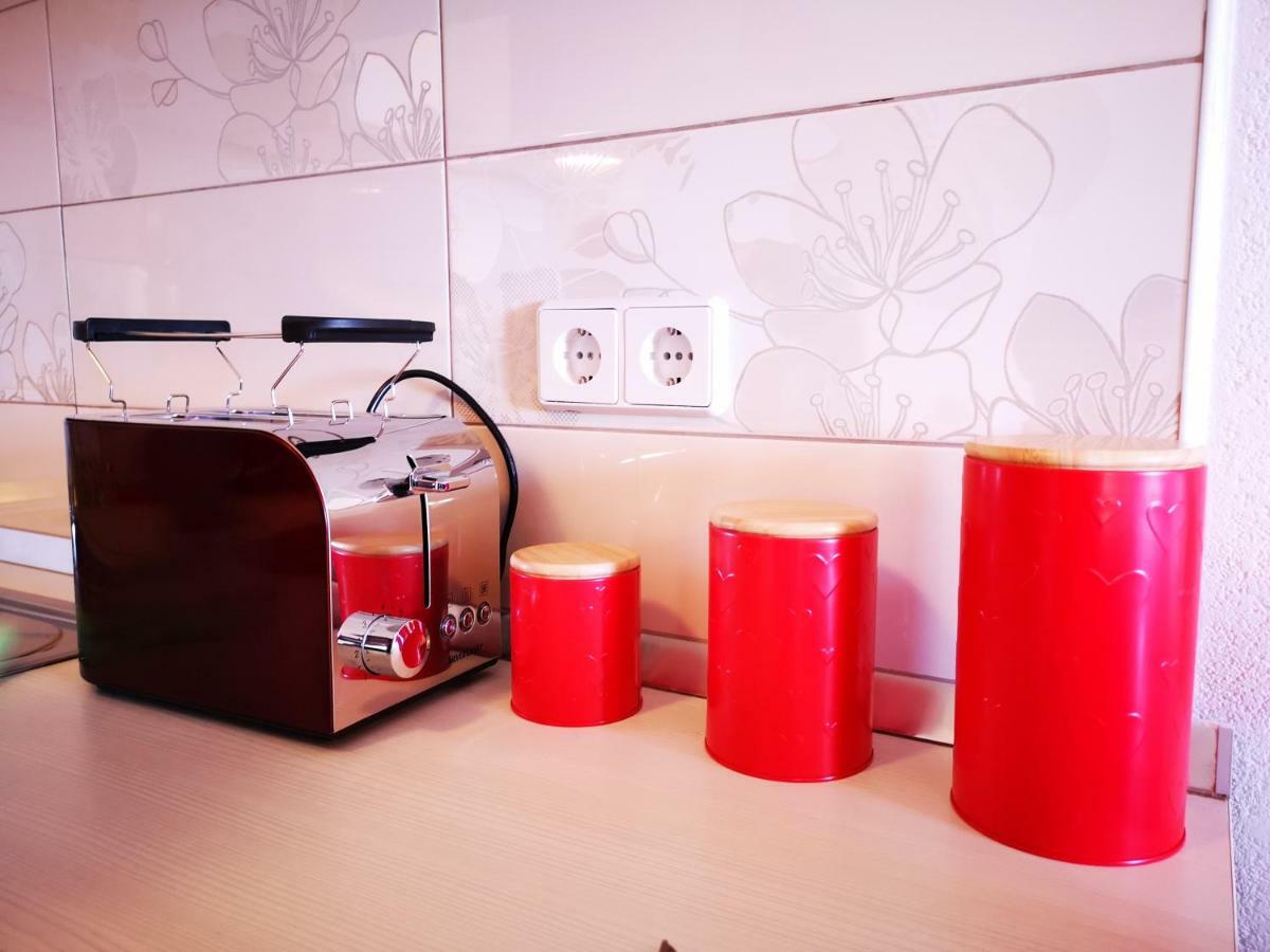 Apartman "Sabine Red" With Heated Pool Omišalj Zewnętrze zdjęcie